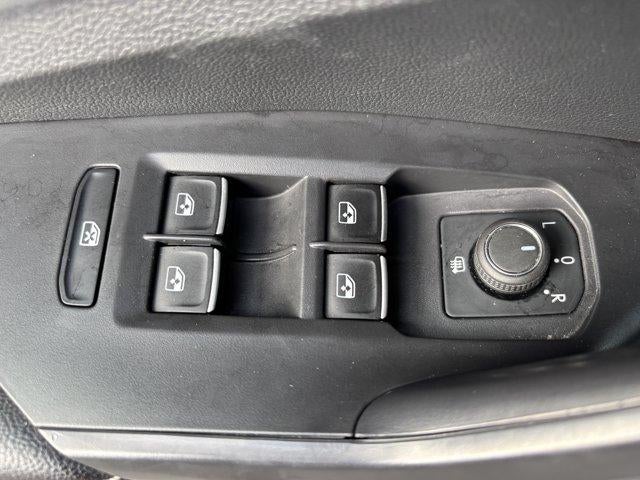 2025 Volkswagen Jetta SE Auto