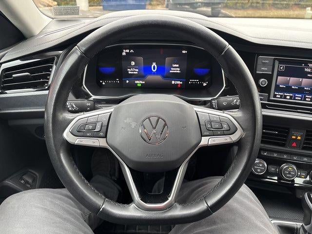 2024 Volkswagen Jetta SE Auto