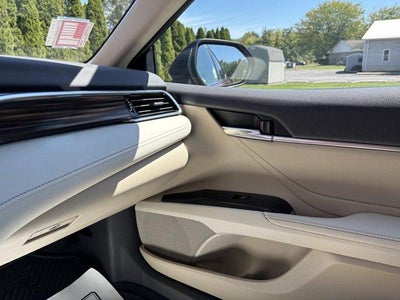2018 Toyota Camry XLE Auto (SE)