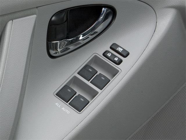 2010 Toyota Camry 4dr Sdn I4 Auto (Natl)