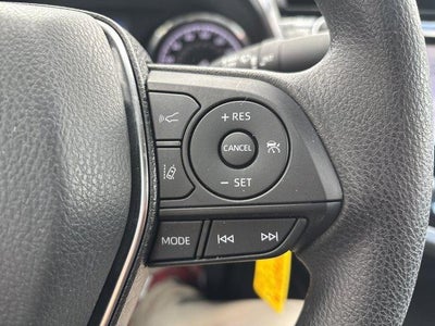 2020 Toyota Camry LE Auto (SE)