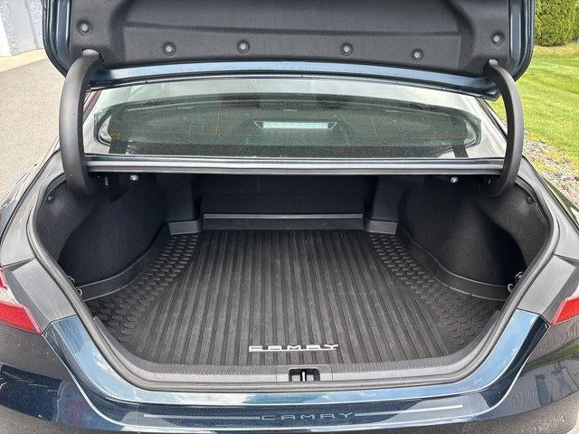 2020 Toyota Camry LE Auto (SE)