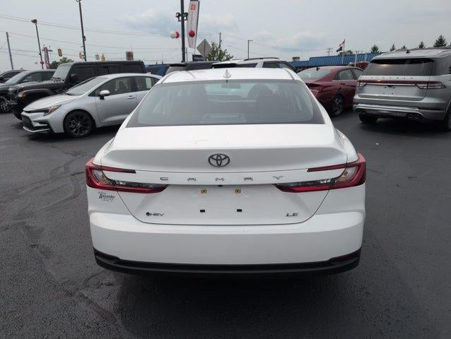 2025 Toyota Camry LE (SE)