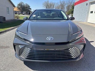 2025 Toyota Camry XLE AWD (Natl)
