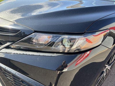 2023 Toyota Camry SE Auto (SE)