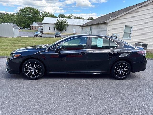 2024 Toyota Camry SE Auto (SE)