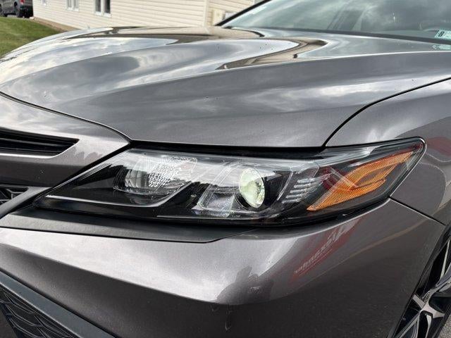 2023 Toyota Camry SE Auto (SE)