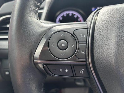 2023 Toyota Camry SE Auto (SE)