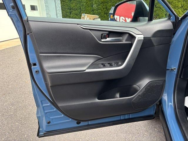 2022 Toyota RAV4 Hybrid SE AWD (Natl)