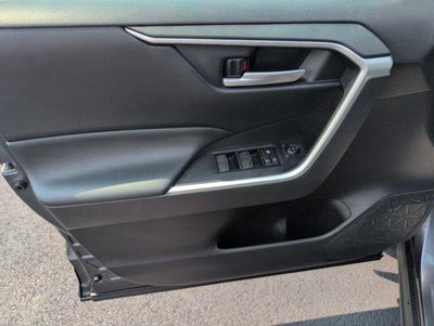 2023 Toyota RAV4 Hybrid SE AWD (Natl)