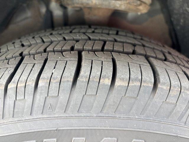 2013 Toyota Camry 4dr Sdn I4 Auto LE (Natl)