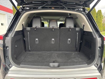 2025 Nissan Pathfinder SL 4WD