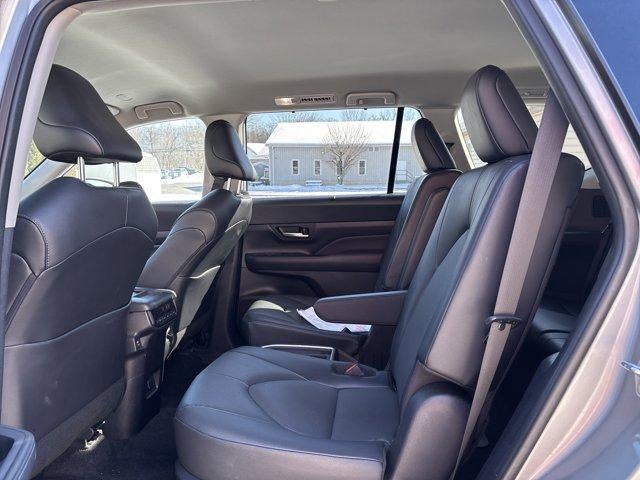 2025 Toyota Grand Highlander XLE AWD (Natl)