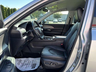 2025 Toyota Grand Highlander XLE AWD (Natl)