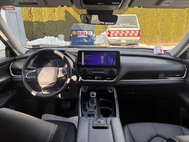2025 Toyota Grand Highlander XLE AWD (Natl)