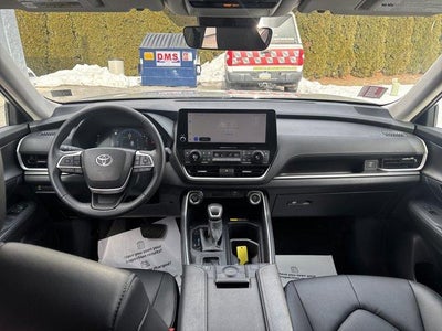 2025 Toyota Grand Highlander XLE AWD (Natl)