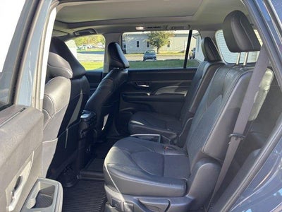 2024 Toyota Grand Highlander Hybrid Limited AWD (Natl)