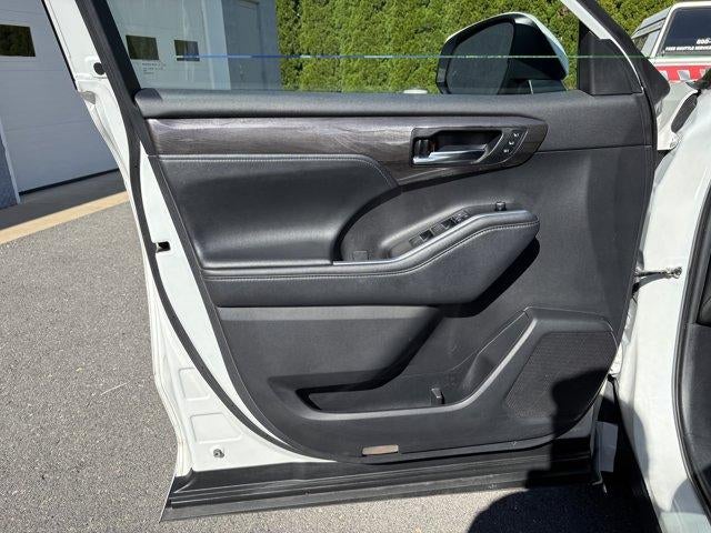 2022 Toyota Highlander Limited AWD (Natl)