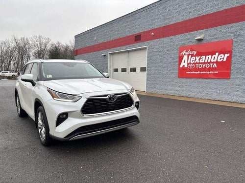 2025 Toyota Highlander Hybrid Platinum AWD (Natl)