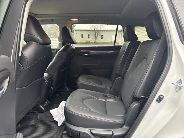 2025 Toyota Highlander Hybrid Platinum AWD (Natl)