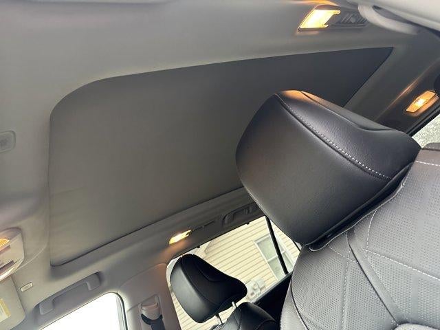 2025 Toyota Highlander Hybrid Platinum AWD (Natl)