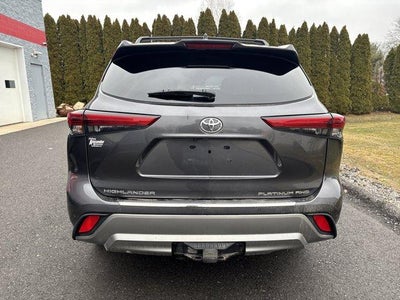 2022 Toyota Highlander Platinum AWD (Natl)