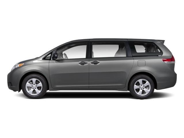 2013 Toyota Sienna 5dr 7-Pass Van V6 LE AWD (Natl)
