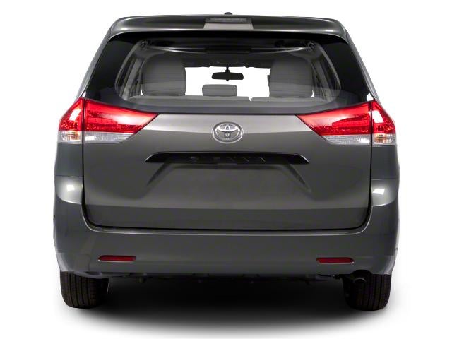 2013 Toyota Sienna 5dr 7-Pass Van V6 LE AWD (Natl)