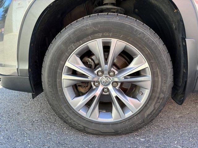 2015 Toyota Highlander AWD 4dr V6 XLE (Natl)