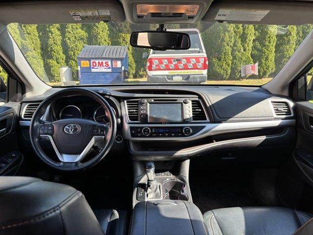 2015 Toyota Highlander AWD 4dr V6 XLE (Natl)
