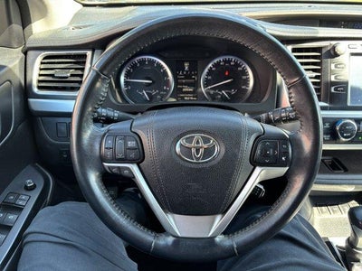 2015 Toyota Highlander AWD 4dr V6 XLE (Natl)