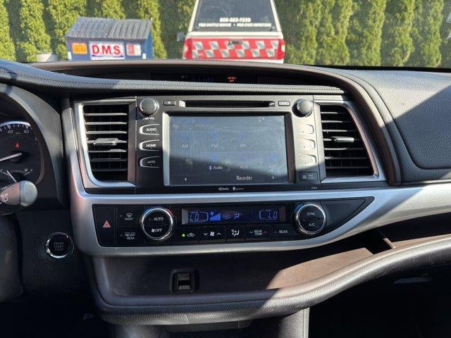 2015 Toyota Highlander AWD 4dr V6 XLE (Natl)