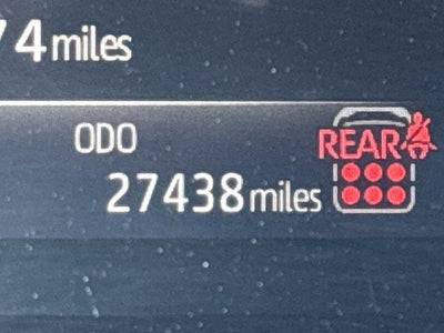 2024 Toyota Highlander LE AWD (SE)