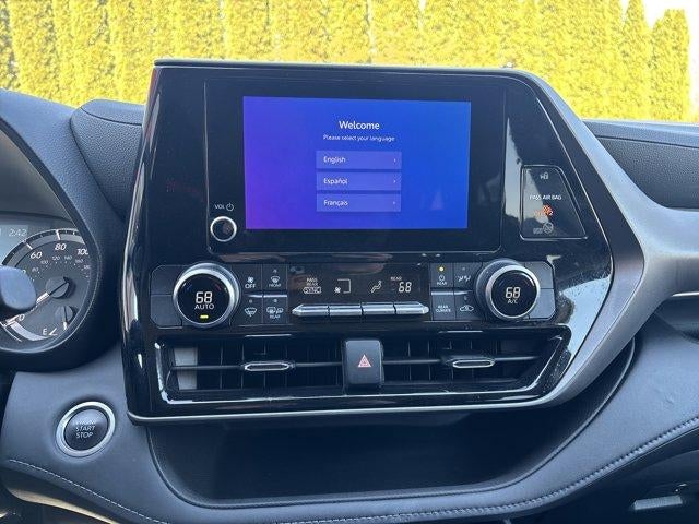 2024 Toyota Highlander LE AWD (SE)