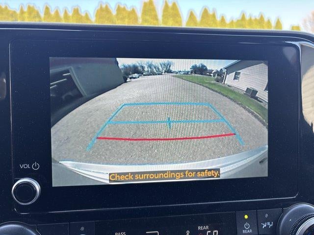 2024 Toyota Highlander LE AWD (SE)