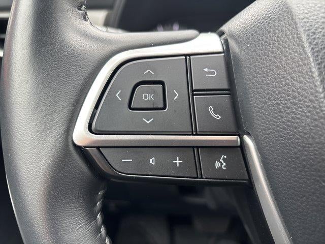 2024 Toyota Highlander LE AWD (SE)