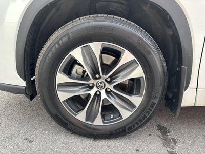 2024 Toyota Highlander XLE AWD (Natl)