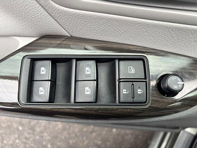 2020 Toyota Sienna XLE FWD 8-Passenger (Natl)
