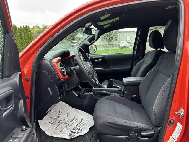 2016 Toyota Tacoma 4WD Double Cab Short Bed V6 Automatic TRD Sport (Natl)