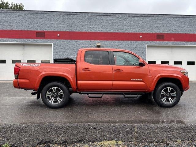 2016 Toyota Tacoma 4WD Double Cab Short Bed V6 Automatic TRD Sport (Natl)