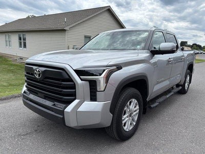 2024 Toyota Tundra 4WD 4WD SR5 CrewMax 5.5' Bed (SE)