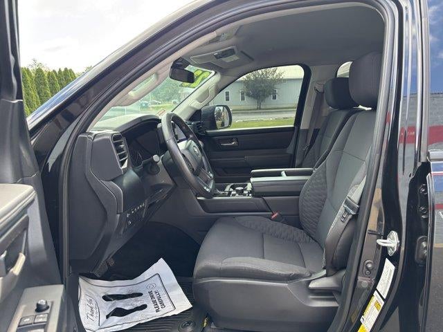 2023 Toyota Tundra 4WD 4WD SR5 CrewMax 5.5' Bed (SE)