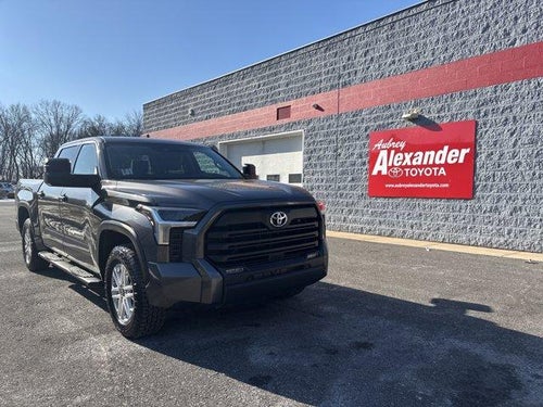 2022 Toyota Tundra 4WD 4WD SR5 CrewMax 5.5' Bed (SE)