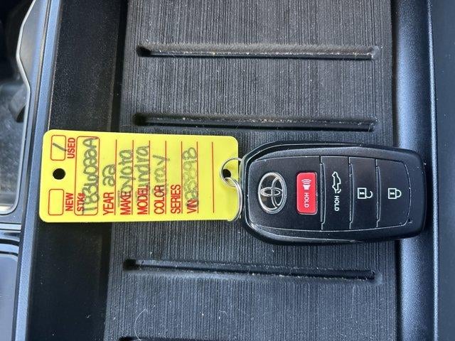 2022 Toyota Tundra 4WD 4WD SR5 CrewMax 5.5' Bed (SE)