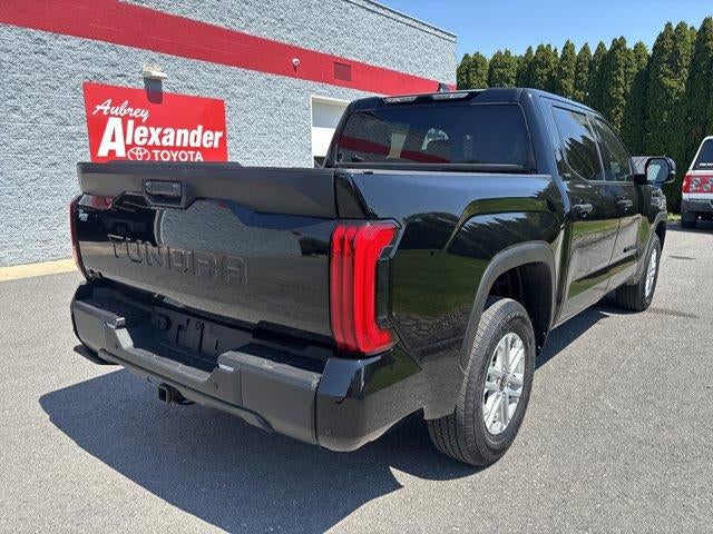 2025 Toyota Tundra 4WD 4WD SR5 CrewMax 5.5' Bed (SE)