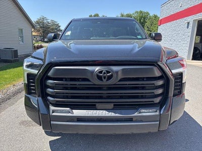 2025 Toyota Tundra 4WD 4WD SR5 CrewMax 5.5' Bed (SE)