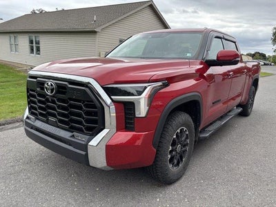 2022 Toyota Tundra 4WD 4WD SR5 CrewMax 6.5' Bed (Natl)