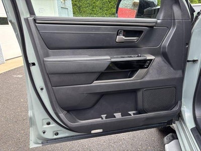 2025 Toyota Tundra 4WD 4WD Limited CrewMax 5.5' Bed (Natl)