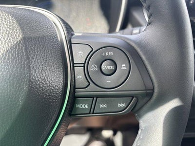 2025 Toyota Corolla Cross XLE 4WD (Natl)