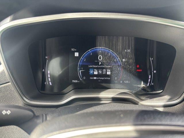 2025 Toyota Corolla Cross XLE 4WD (Natl)